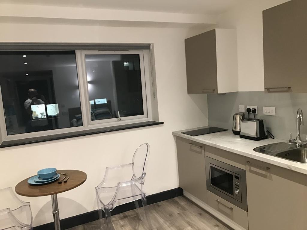Citi Residences Serviced Rooms/ Apartments Luton  Buitenkant foto