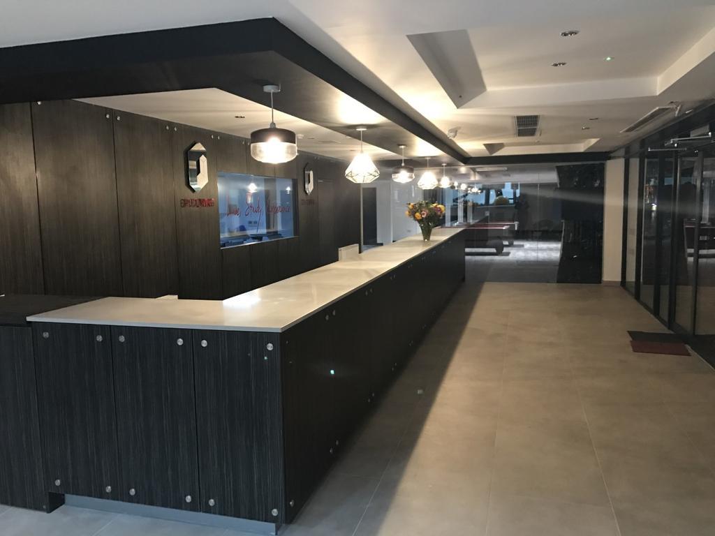 Citi Residences Serviced Rooms/ Apartments Luton  Buitenkant foto