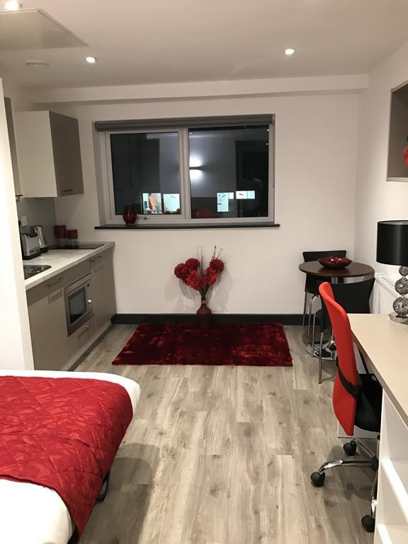 Citi Residences Serviced Rooms/ Apartments Luton  Buitenkant foto