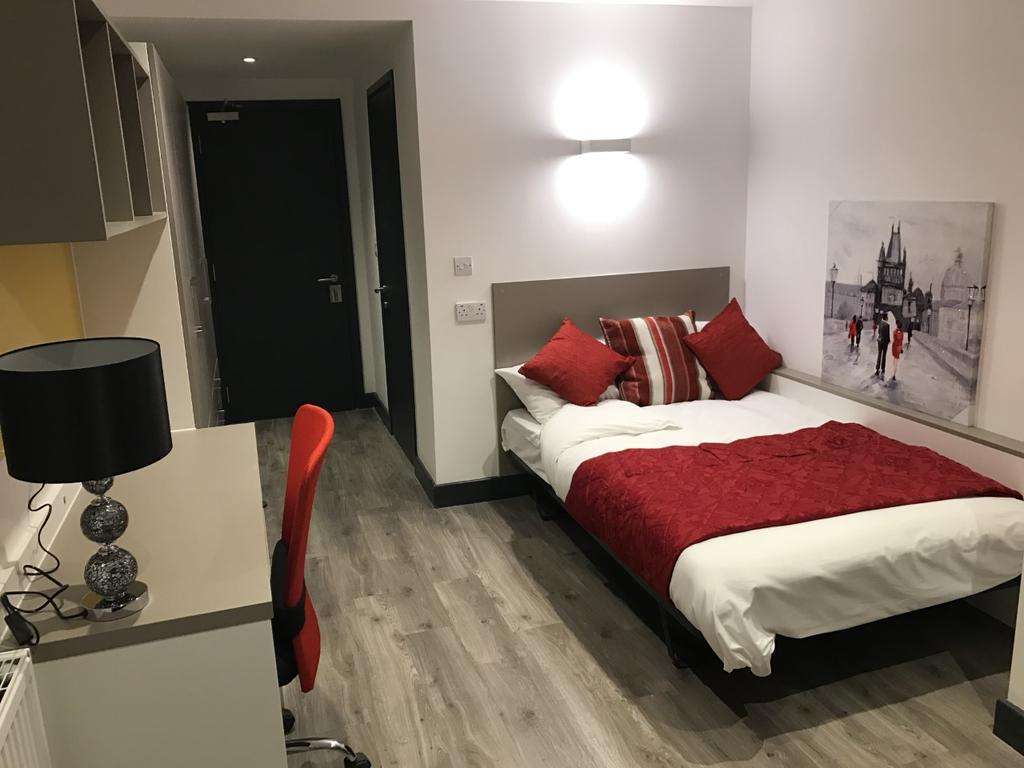 Citi Residences Serviced Rooms/ Apartments Luton  Buitenkant foto